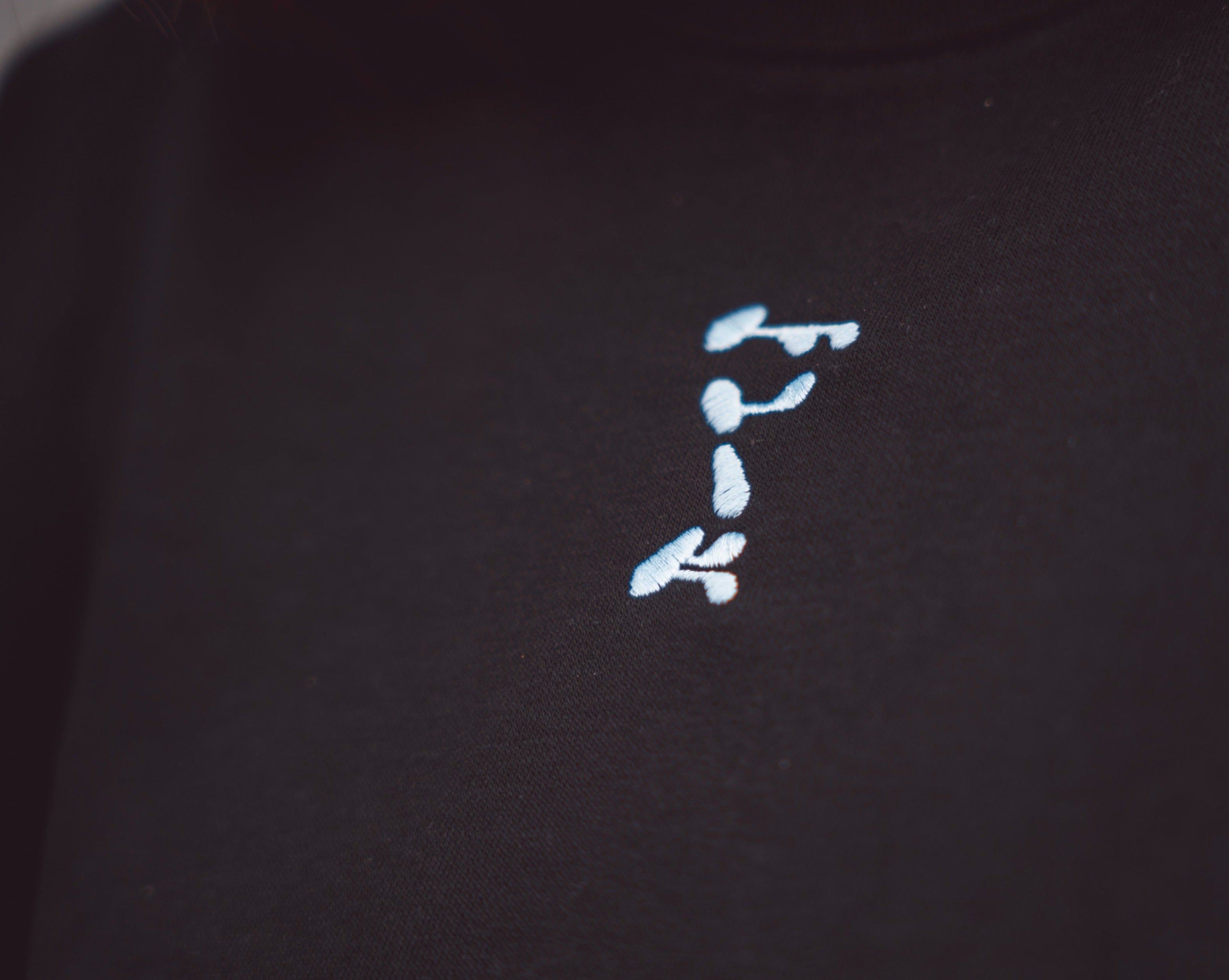 Raver | Black | Cropped Mädels Bio Sweatshirt